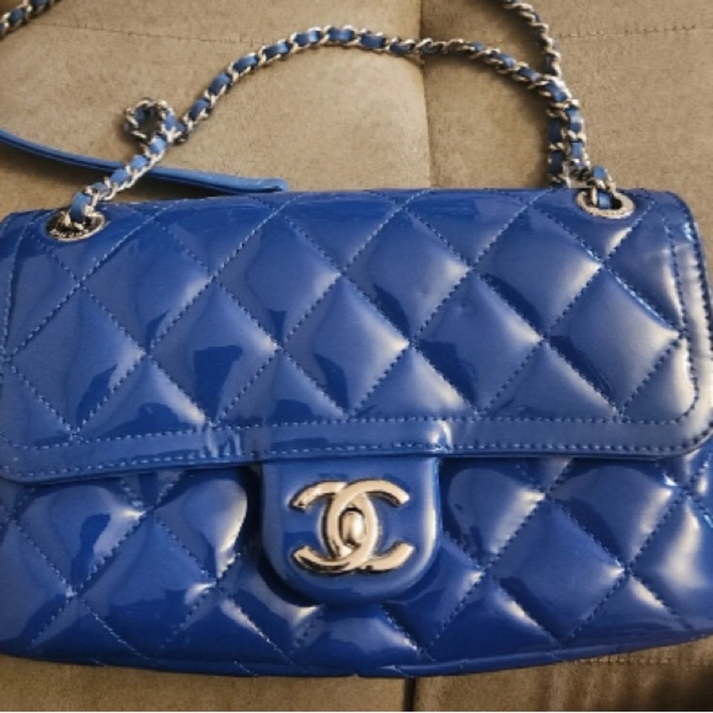 Chanel woman blue bag